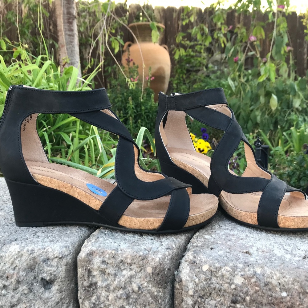 Black wedge sandals size 6.5